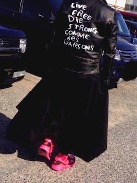 「COMME des GARCONS（コムデギャルソン）のアイテム（ライダースジャケット）」を使った、takayaさん（メンズ・182cm）の春コーディネート