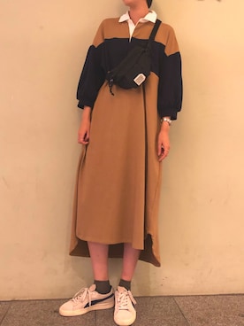「秋のブラウンスタイル」｜「アイテム（シャツワンピース）」を使った、Beckyさん（レディース・171cm）の秋コーディネート