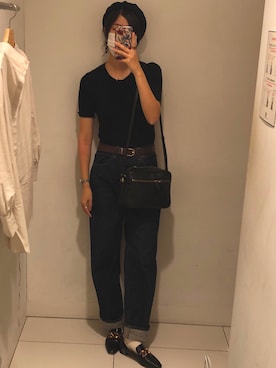 「UNIQLO（ユニクロ）のハイライズワイドストレートジーンズ（デニムパンツ）」を使った、Beckyさん（レディース・171cm）の秋コーディネート