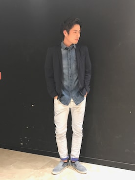 「アイテム（スリッポン、ブルー系）」を使った、YAMAさん（メンズ・178cm）の春コーディネート