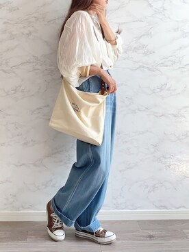 「LOWRYS FARM（ローリーズファーム）のウッドバングル　880326（バングル/リストバンド）」を使った、anmiさん（レディース・156cm）の夏コーディネート