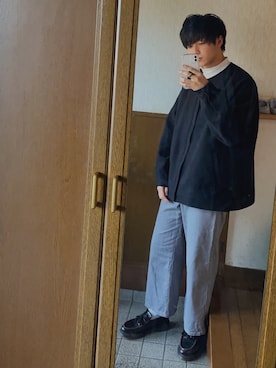 「Adoon plain（アドーンプレーン）のアイテム（パンツ）」を使った、翔大さん（メンズ・167cm・20代）の冬コーディネート