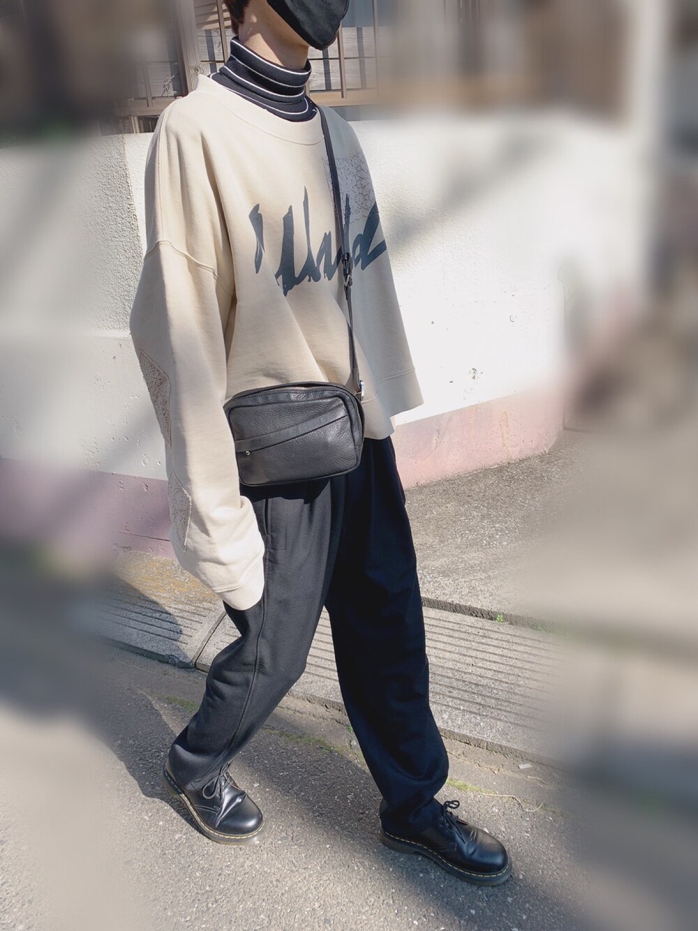 「オーバーサイズ、ドクターマーチン、メゾンスペシャル、メゾンマルジェラ、Maison Margiela、maisonspecial、アニエスベー、ストライプ、刺繍、スウェット」｜「agnes b.のJGA6 TS ボーダーリブカットソー（Tシャツ/カットソー、ブラック系）」を使った、たまさん（メンズ・177cm）の秋コーディネートの1枚目の写真