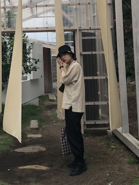 「オムプリッセイッセイミヤケ」｜「アイテム（トートバッグ）」を使った、ねてるさん（レディース・171cm）の秋コーディネート