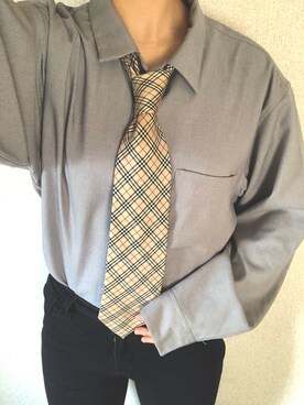 剥離 結び目 ライトニング バーバリー ネクタイ コーデ Cora Jp
