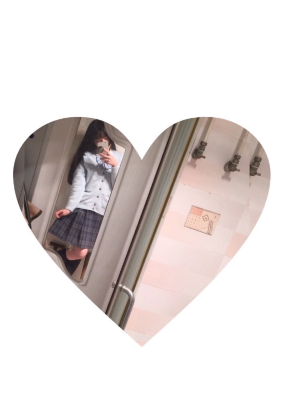 「JK、女子高生、制服」｜「conomiのアイテム（蝶ネクタイ、ブルー系）」を使った、あめ(17)さん（レディース・165cm）の春コーディネートの1枚目の写真