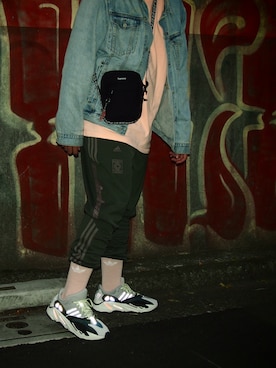 「Yeezy（イージー）のアイテム（Tシャツ/カットソー）」を使った、Kaitoさん（メンズ・178cm）の冬コーディネート