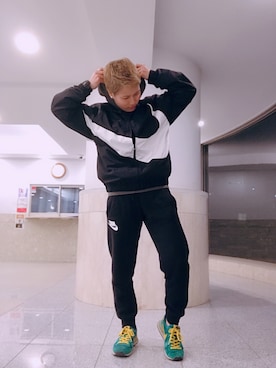 「nike sb 」｜「アイテム（ジャケット/アウター）」を使った、植物子羊さん（レディース・155cm）の春コーディネート