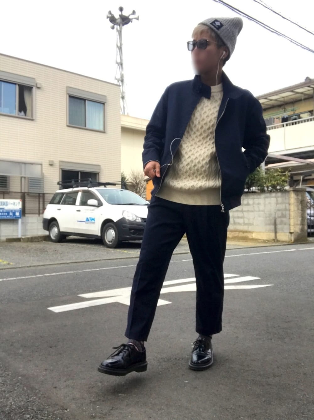 「オトナカジュアル、プチプラコーデ、低身長、春コーデ、ジャケット、GU、UNIQLO」｜「UNIQLOのケーブルクルーネックセーター（長袖）（ニット/セーター、ホワイト系）」を使った、植物子羊さん（レディース・155cm）の冬コーディネートの1枚目の写真