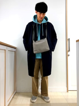 「GLOBAL WORK（グローバルワーク）のアイテム（ステンカラーコート）」を使った、Tatsuya Uedaさん（メンズ・180cm）の冬コーディネート