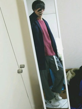 「靴下チラ見せ」｜「アイテム（ダウンジャケット/コート）」を使った、のんさん（メンズ・173cm）の春コーディネート