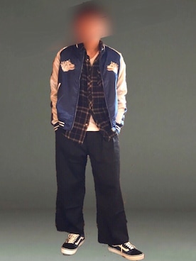 「RUSS-K（ラスケー）のアイテム」を使った、Jukkyさん（メンズ・168cm）の冬コーディネート