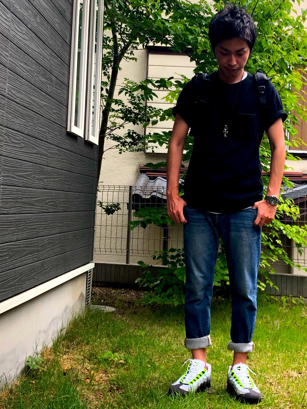 「夏だ！Tシャツ着よう！、シンプル、NIKE、ナイキ、エアマックス、RED CARD、クロムハーツ、LOCALINA、Pilgrim SURF＋SUPPLY」｜「RED CARD TOKYOのRED CARD × BEAMS / 別注 Rhythm Z 18FW（デニムパンツ、ブルー系）」を使った、Manokoaさん（メンズ・173cm）の夏コーディネートの1枚目の写真