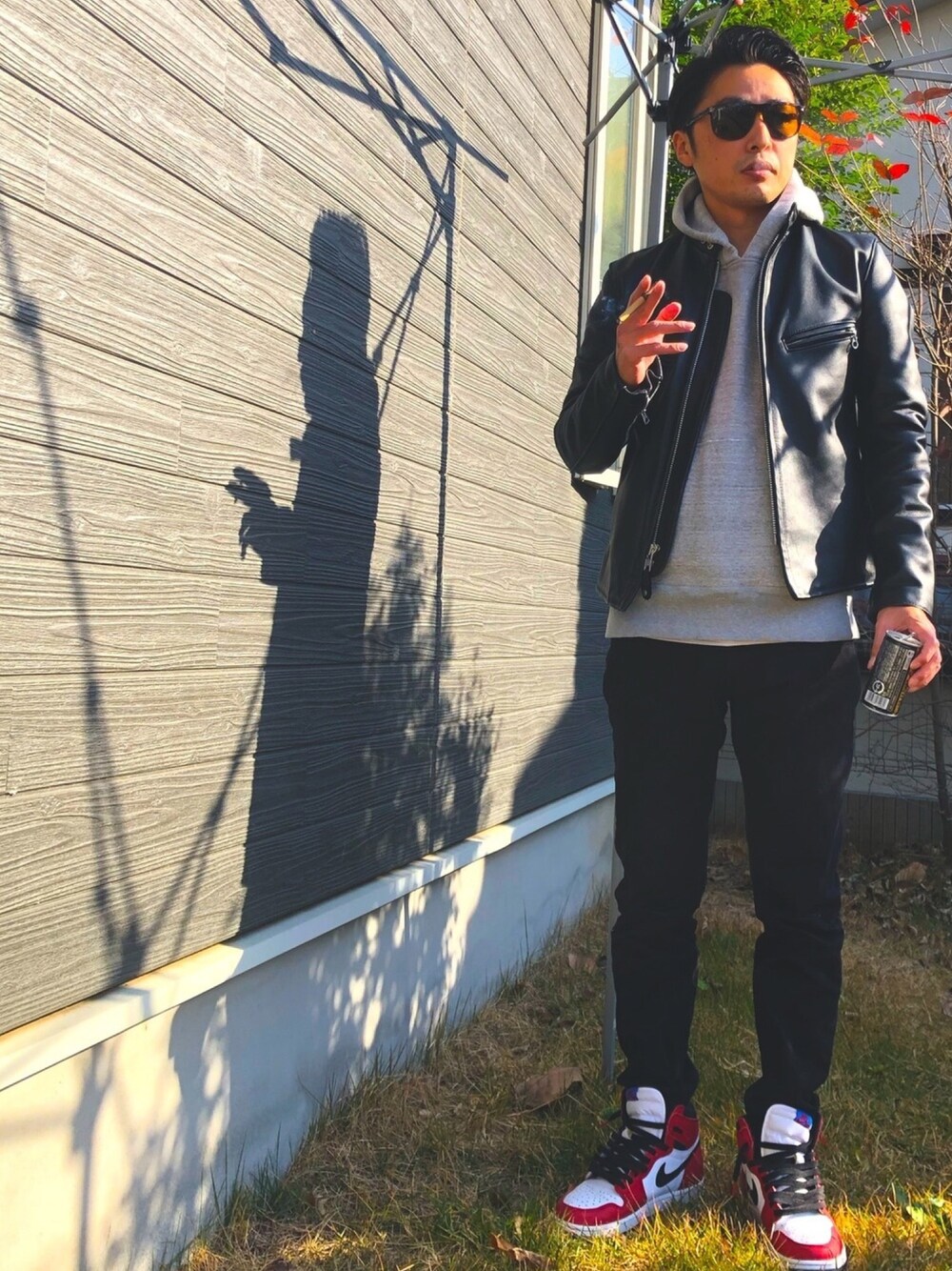 「ライダース、レザージャケット、スニーカー、スニーカーコーデ、NIKE、SCHOTT、barns、jordan1」｜「schottのSchott/ショット　641XX 60'S　STAND RIDERS/ライダース（ライダースジャケット、ブラック系）」を使った、Manokoaさん（メンズ・173cm）の冬コーディネートの1枚目の写真