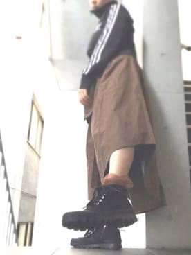 「トレンチスカート」｜「アイテム（ジャージ）」を使った、ECスタッフ１さん（レディース・159cm）の冬コーディネート