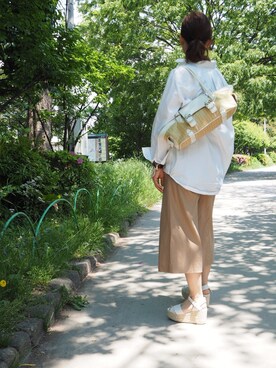 COLE HAAN（コールハーン）のかごバッグを使った人気ファッション