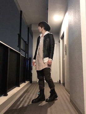 「DRKSHDW by RICK OWENS（ダークシャドウ バイ リックオウエンス）のアイテム（パーカー）」を使った、ムラジュンさん（メンズ・172cm）の秋コーディネート