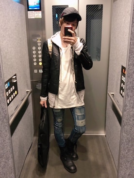 「DRKSHDW by RICK OWENS（ダークシャドウ バイ リックオウエンス）のアイテム（パーカー）」を使った、ムラジュンさん（メンズ・172cm）の秋コーディネート