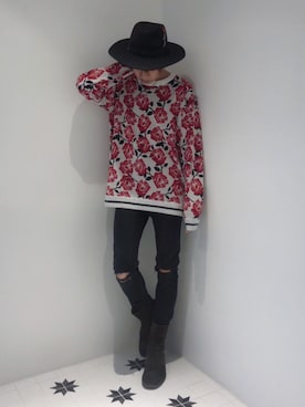 「バラ柄」｜「アイテム（アクセサリー）」を使った、ムラジュンさん（メンズ・172cm）の秋コーディネート