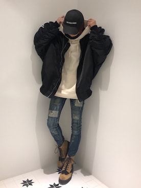 「AZIONE（アジオネ）のアイテム」を使った、ムラジュンさん（メンズ・172cm）の冬コーディネート