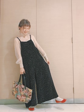 「アイテム（チョーカー、イエロー系）」を使った、KiKi キキ さん（レディース・161cm）の夏コーディネート