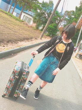 「ナイキスニーカー」｜「アイテム（スタジャン）」を使った、すずみくさん（レディース・160cm）の冬コーディネート