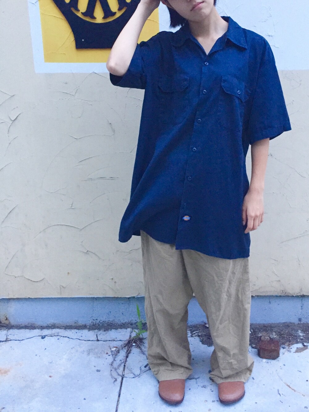 「古着、だぼだぼ、Dickies、シャツコーデ、楽チン」｜「Dickiesのアイテム（シャツ/ブラウス、ブラック系）」を使った、すずみくさん（レディース・160cm）の夏コーディネートの1枚目の写真
