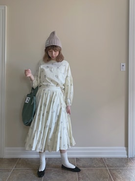 「ネコ」｜「アイテム（バレエシューズ）」を使った、LianeDさん（レディース・168cm）の秋コーディネート