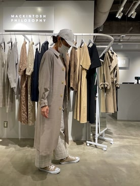 「MACKINTOSH PHILOSOPHY（ﾏｯｷﾝﾄｯｼｭ ﾌｨﾛｿﾌｨｰ）のアイテム（ステンカラーコート）」を使った、MP    WOMAN さん（レディース・164cm）の春コーディネート