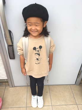 「AZUL by moussy（アズールバイマウジー）のアイテム（スウェット）」を使った、Fuuchangさん（キッズ・100cm）の秋コーディネート