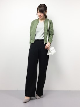 「URBAN RESEARCH（アーバンリサーチ）のアイテム（MA-1）」を使った、natsumiさん（レディース・160cm）の春コーディネート