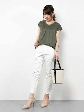 「カーキ×ホワイト」｜natsumiさん（レディース・160cm）の春コーディネート