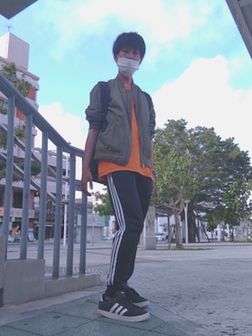 「WEGO（ウィゴー）のアイテム（MA-1）」を使った、Ichi Yamashiroさん（メンズ・168cm）の春コーディネート