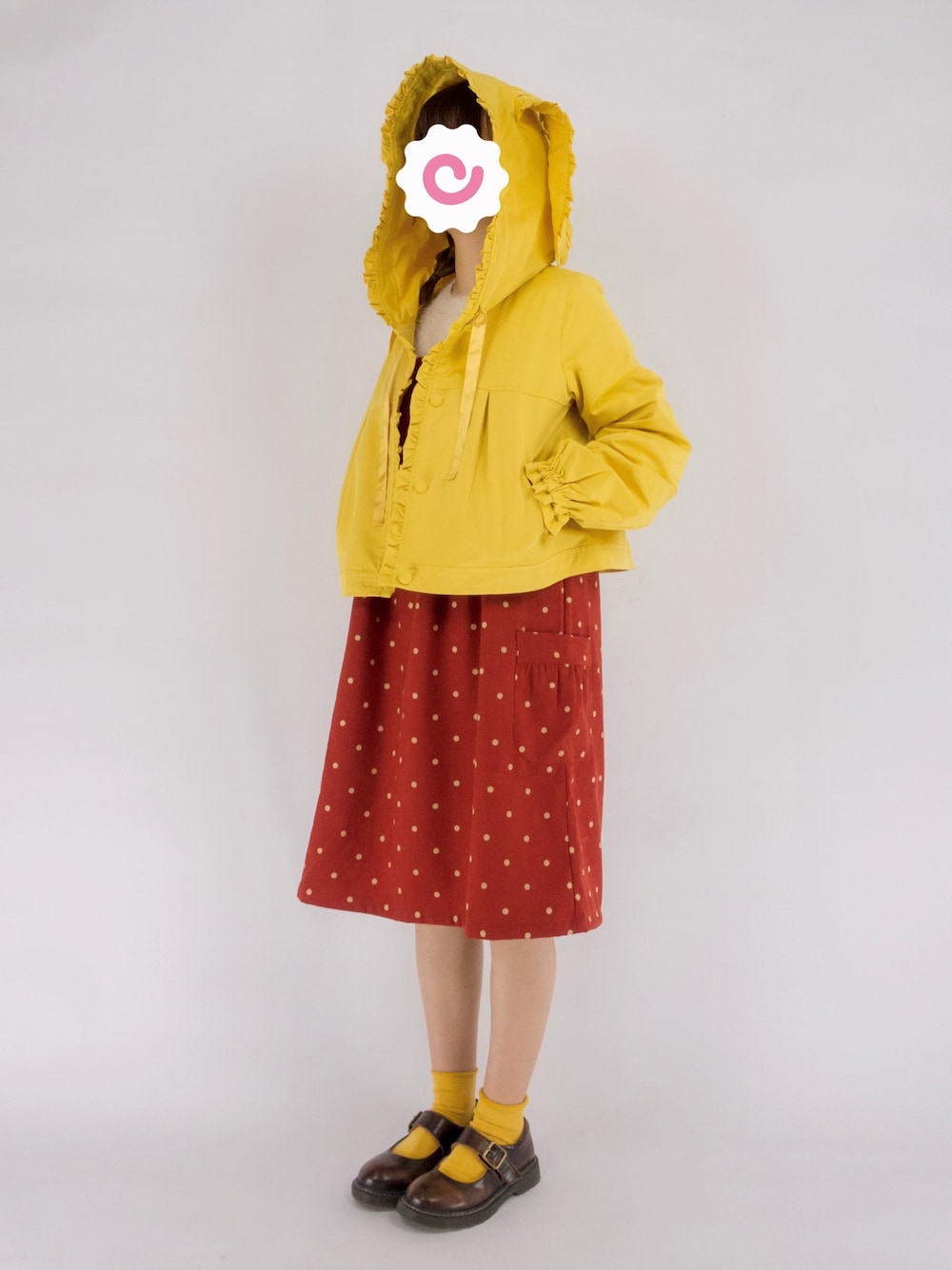「低身長コーデ、ootd、シンプルコーデ、キレイめ」｜「Nijyugoo！のアイテム（ジャンパースカート、レッド系）」を使った、Colaaaa030さん（レディース・153cm）の冬コーディネートの1枚目の写真