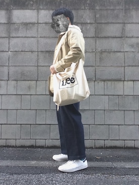 「アイテム（チノパンツ、ブルー系）」を使った、克己さん（メンズ・172cm）の冬コーディネート