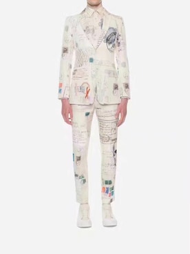 「McQ（マックキュー）のアイテム」を使った、Azhiさん（メンズ・180cm）の冬コーディネート