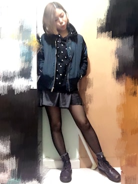 「NHIZのアイテム」を使った、ebony_heenimさん（レディース・159cm）の冬コーディネート
