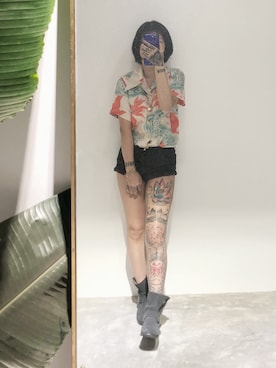 「ONE（ワン）のアイテム（パンツ）」を使った、高川野一さん（レディース・162cm）の夏コーディネート