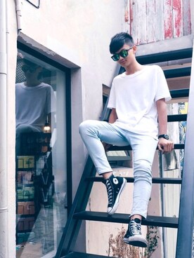 「H&M（エイチ・アンド・エム）のアイテム（Tシャツ/カットソー、ホワイト系）」を使った、Wu_____uさん（メンズ・180cm）の春コーディネート