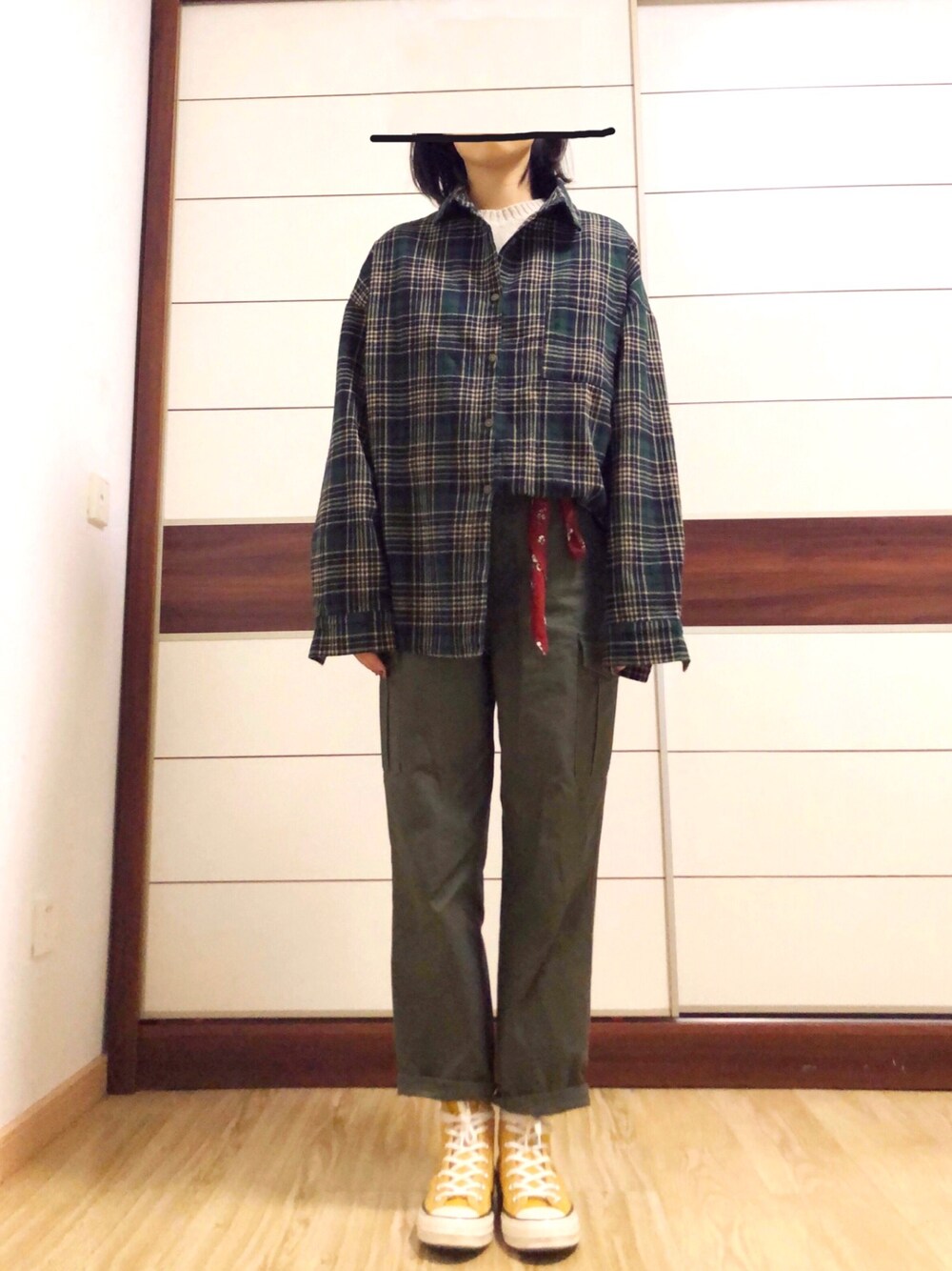 「chovemoarのアイテム（シャツ/ブラウス、グリーン系）」を使った、-Lemonster-さん（レディース・164cm）の春コーディネートの1枚目の写真