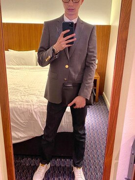 Loewe ロエベ のクラッチバッグを使ったメンズ人気ファッションコーディネート 地域 香港 Wear