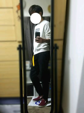 「アイテム（スリッポン）」を使った、ぱすてる*(ふぉろば100%)さん（メンズ・181cm・10代）の春コーディネート