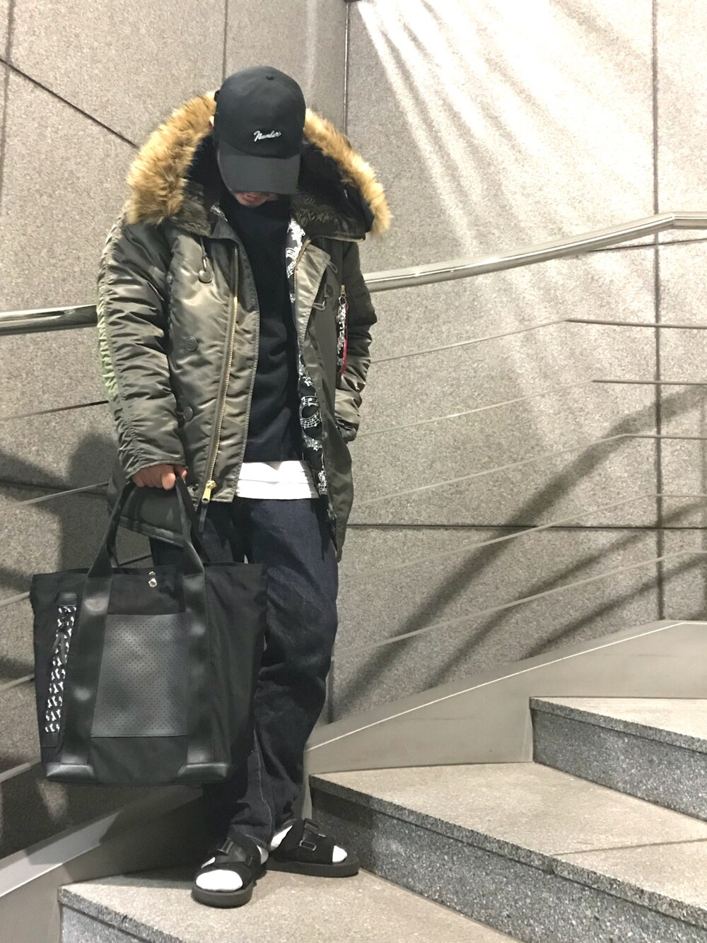 「秋のコーデ、N-3B、alpha、STUDIOUS、STUDIOUS SELECT(STUDIOUS SELECT)、NUMBER (N)INE、suicoke、ナンバーナイン(NUMBER (N)INE)、ミリタリー」｜「ALPHAの【NUMBER (N)INE】≪STUDIOUS限定≫ ALPHA 別注N-3Bジャケット（ミリタリージャケット、グリーン系）」を使った、tds_abyさん（メンズ・170cm）の秋コーディネートの1枚目の写真