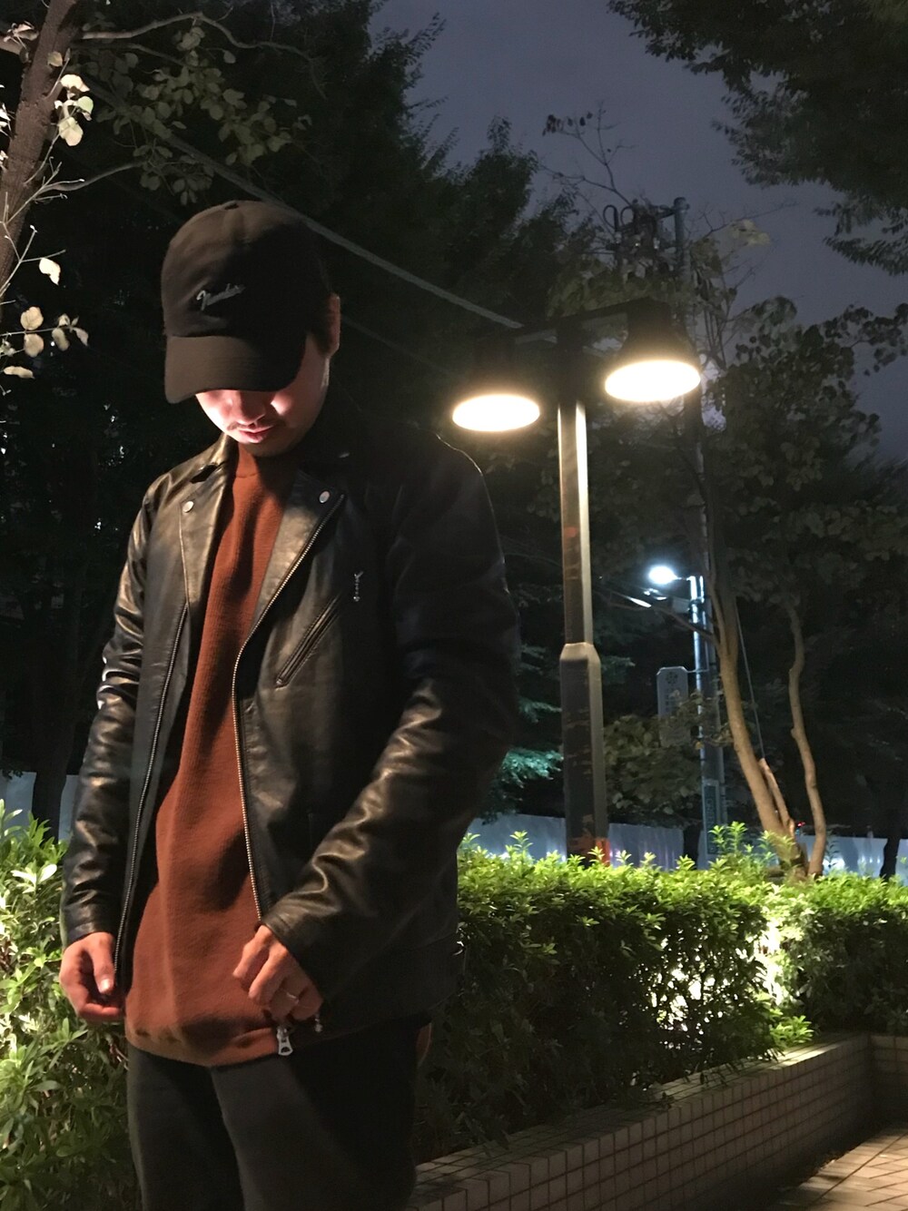 「シンプル、休日スタイル、レザージャケット、ライダース、STUDIOUS、STUDIOUS SELECT(STUDIOUS SELECT)、NUMBER (N)INE、ナンバーナイン(NUMBER (N)INE)」｜「NUMBER (N)INEの【NUMBER (N)INE】≪STUDIOUS限定≫別注レザーライダースジャケット（ライダースジャケット、ブラック系）」を使った、tds_abyさん（メンズ・170cm）の秋コーディネートの1枚目の写真