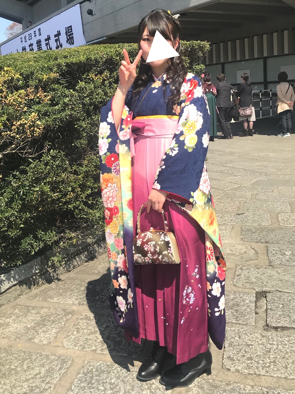 「卒業式、袴、大学」｜「harenohiのアイテム（浴衣、ブルー系）」を使った、Shibuさん（レディース・161cm）の春コーディネートの1枚目の写真