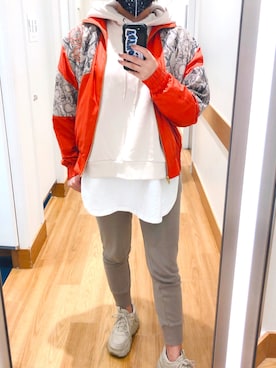 「JOYRICH（ジョイリッチ）のアイテム（ジャケット/アウター）」を使った、あやち選手さん（レディース・169cm）の秋コーディネート