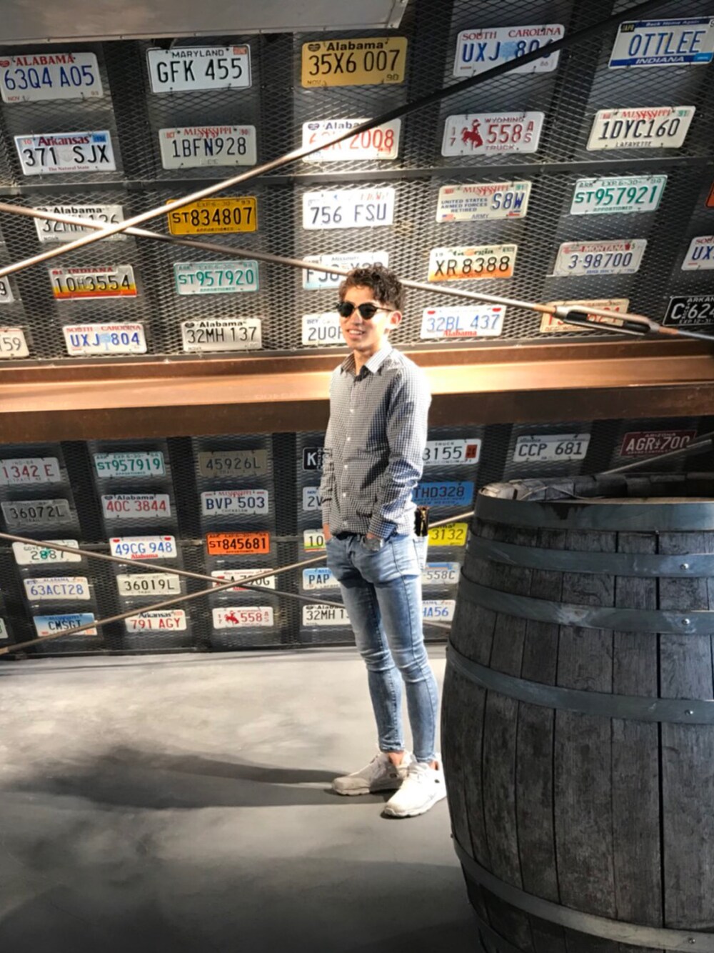 「ラコリーナ近江八幡」｜「H&Mのアイテム（シャツ/ブラウス、その他）」を使った、Hiromuさん（メンズ・168cm）の春コーディネートの1枚目の写真