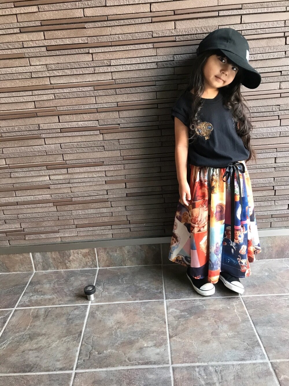 「夏のワントーンコーデ」｜「GO TO HOLLYWOODのアイテム（ワンピース、ブラック系）」を使った、みぃくさん（キッズ・100cm）の夏コーディネートの1枚目の写真