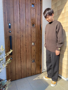 「ストレートパンツ」｜「アイテム（腕時計）」を使った、金の字さん（メンズ・175cm）の冬コーディネート