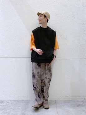 「ベスト×Tシャツ」｜「アイテム（スリッポン）」を使った、中村/niko and ... mozoさん（メンズ・170cm）の春コーディネート